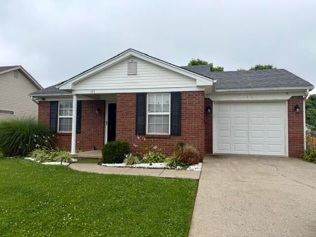 105 Charmac Road, Versailles, KY 40383