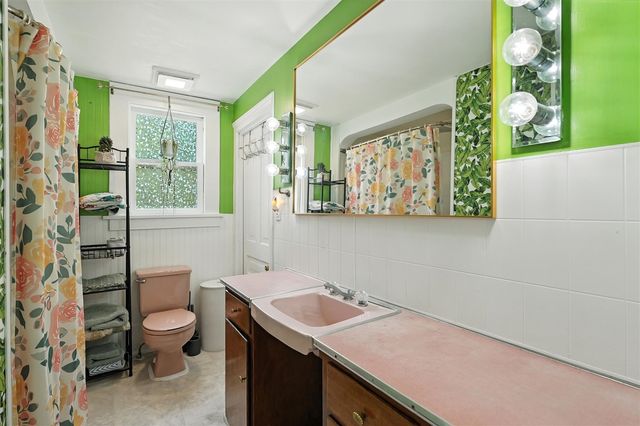 210 Drew Street, Paw Paw, MI 49079