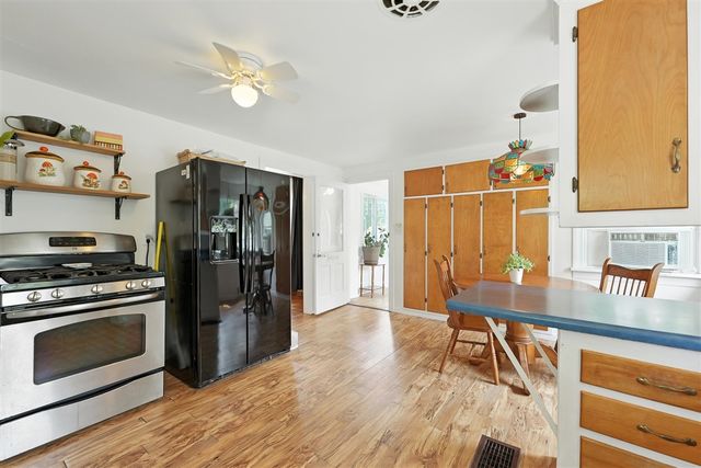 210 Drew Street, Paw Paw, MI 49079