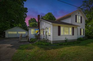 210 Drew Street, Paw Paw, MI 49079