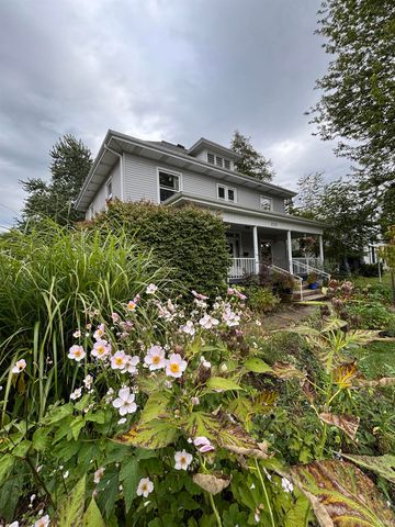 620 S 7th Street, Goshen, IN 46526