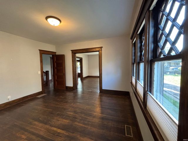620 S 7th Street, Goshen, IN 46526