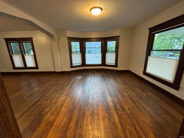 620 S 7th Street, Goshen, IN 46526