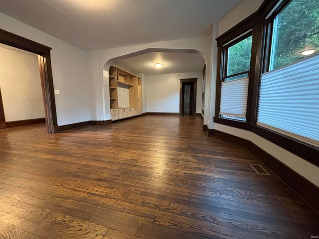 620 S 7th Street, Goshen, IN 46526