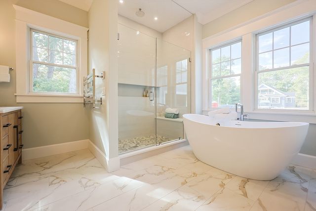 28 Quaker Run, Mashpee, MA 02649