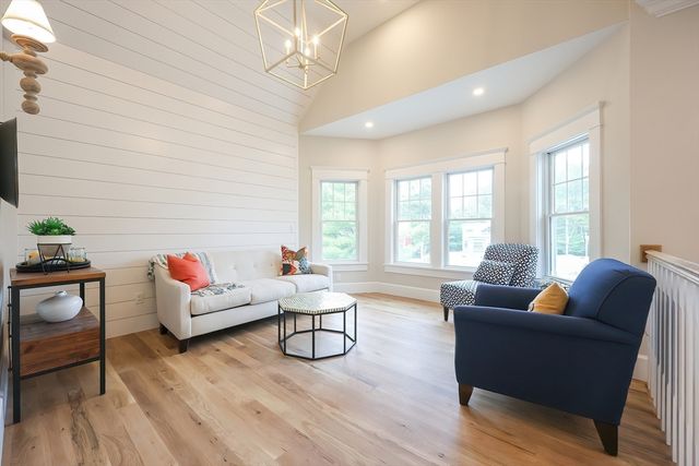 28 Quaker Run, Mashpee, MA 02649