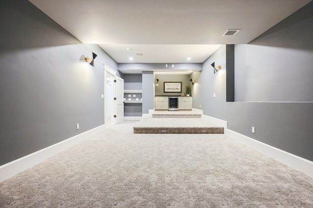 28 Quaker Run, Mashpee, MA 02649