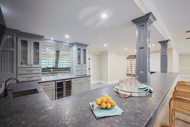 28 Quaker Run, Mashpee, MA 02649