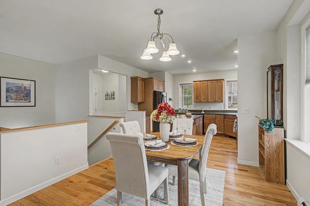 10 Stonebrook Circle, Essex, VT 05452