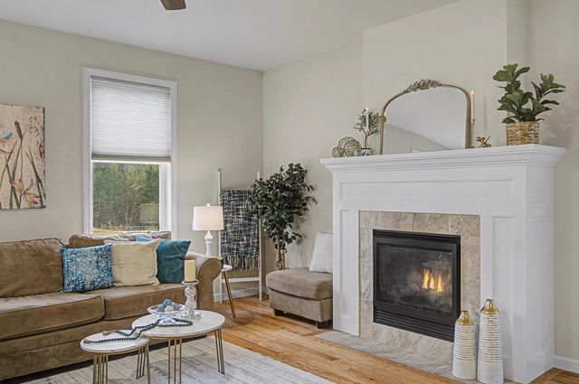 10 Stonebrook Circle, Essex, VT 05452