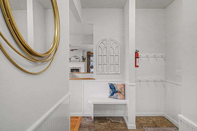 10 Stonebrook Circle, Essex, VT 05452