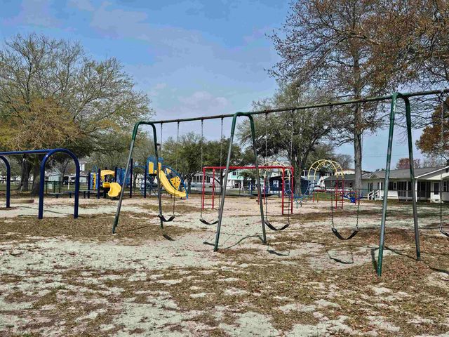 430 Pampas Dr., Surfside Beach, SC 29575