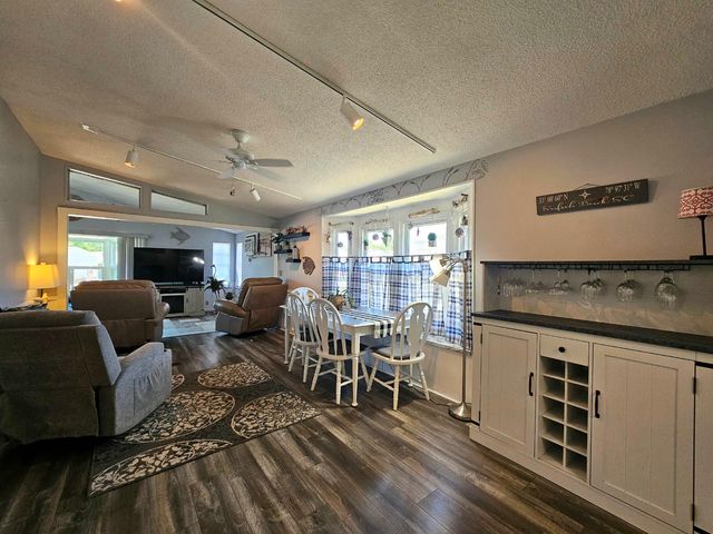 430 Pampas Dr., Surfside Beach, SC 29575