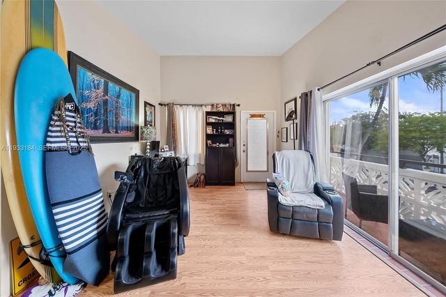 8040 Tatum Waterway Dr 11, Miami Beach, FL 33141