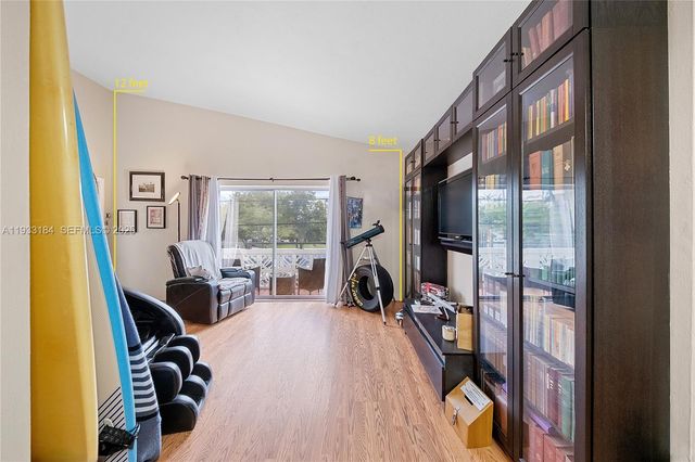 8040 Tatum Waterway Dr 11, Miami Beach, FL 33141