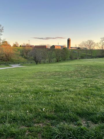 927 Tuggle Road, Danville, KY 40422