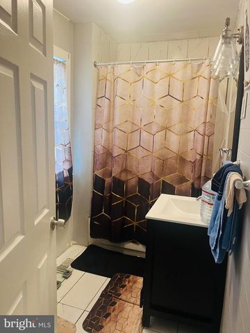 78 WALNUT ST, Salem, NJ 08079