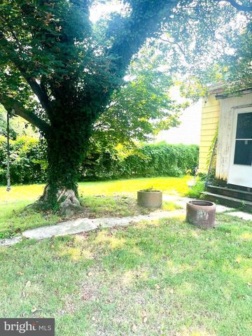78 WALNUT ST, Salem, NJ 08079