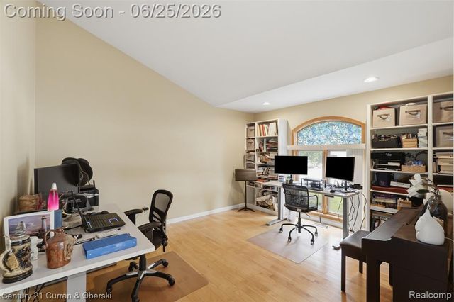 30785 Mystic Forest Drive, Farmington, MI 48331