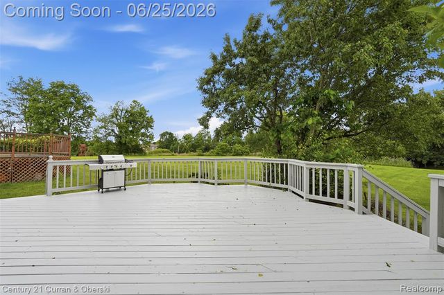30785 Mystic Forest Drive, Farmington, MI 48331