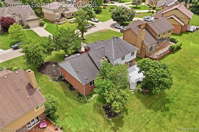 30785 Mystic Forest Drive, Farmington, MI 48331