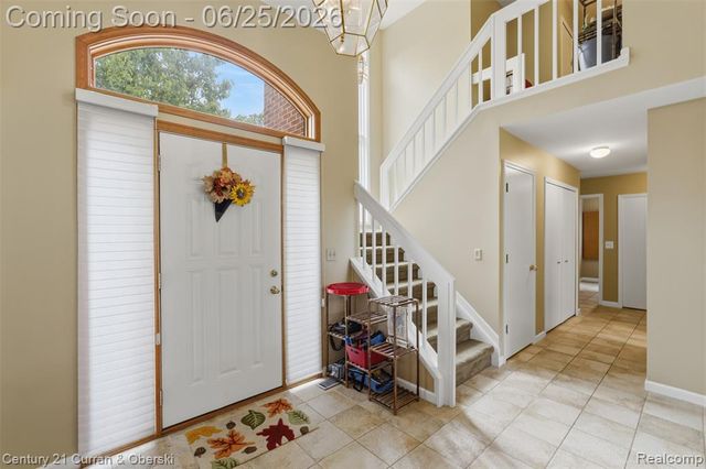 30785 Mystic Forest Drive, Farmington, MI 48331