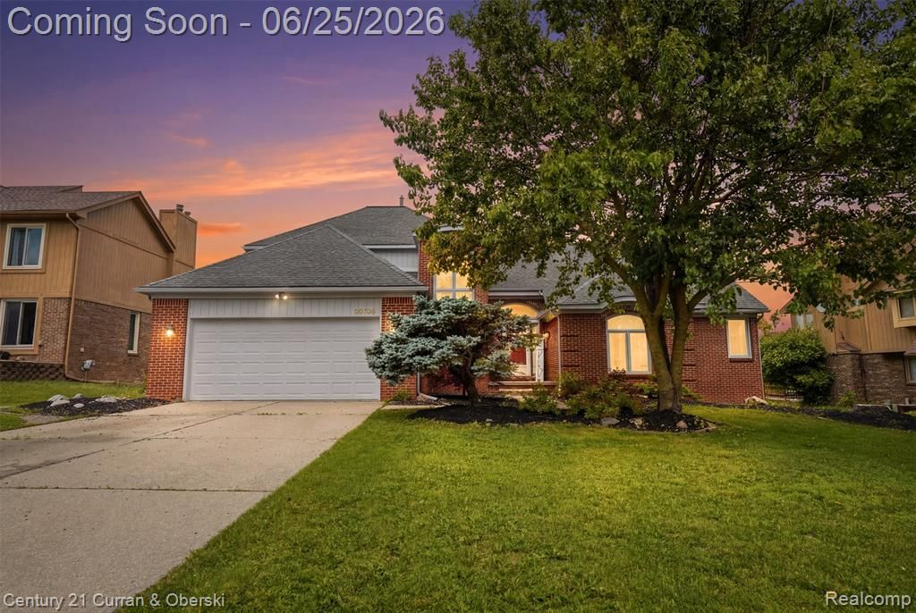 30785 Mystic Forest Drive, Farmington, MI 48331
