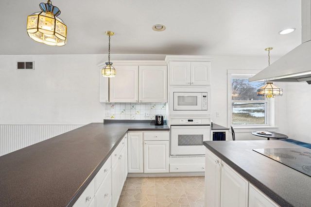 S1135 Rhine Drive, La Valle, WI 53941