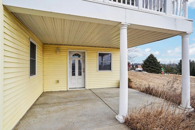 S1135 Rhine Drive, La Valle, WI 53941