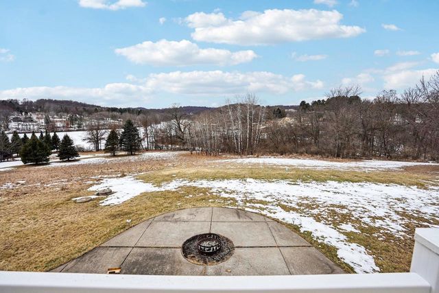 S1135 Rhine Drive, La Valle, WI 53941