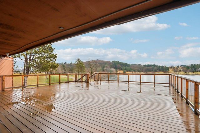 S1135 Rhine Drive, La Valle, WI 53941