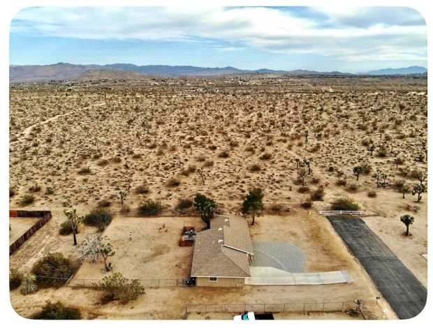 3893 Manchester Avenue, Yucca Valley, CA 92284