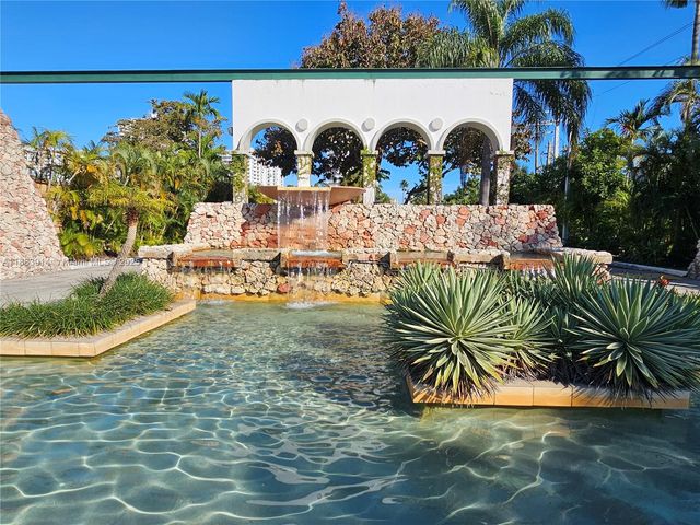 18051 Biscayne Blvd 1204, Aventura, FL 33160