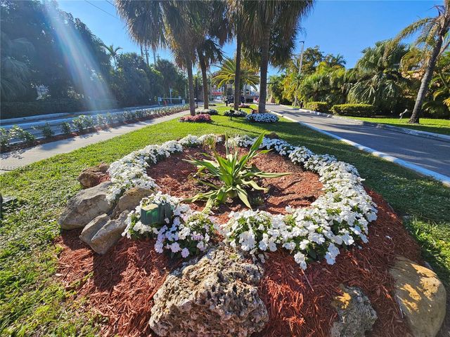 18051 Biscayne Blvd 1204, Aventura, FL 33160