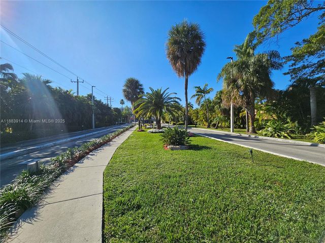 18051 Biscayne Blvd 1204, Aventura, FL 33160