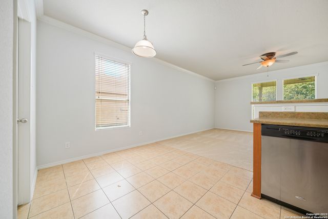 109 STAMPEDE RNCH, Selma, TX 78154