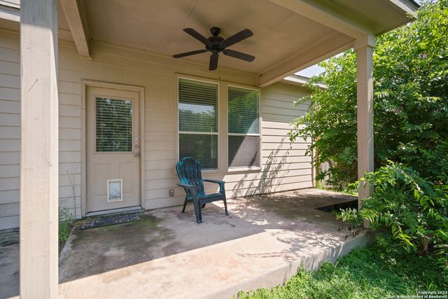 109 STAMPEDE RNCH, Selma, TX 78154