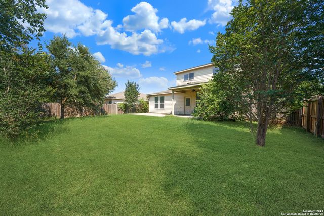 109 STAMPEDE RNCH, Selma, TX 78154