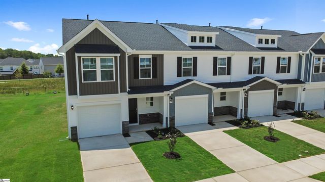 207 Higher Court, Fountain Inn, SC 29644