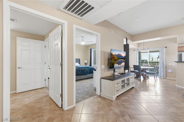 6868 Sky Pointe Drive 1073, Las Vegas, NV 89131