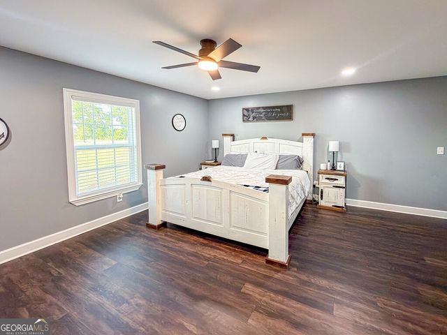 190 E Burnt Church Road, Lakeland, GA 31635