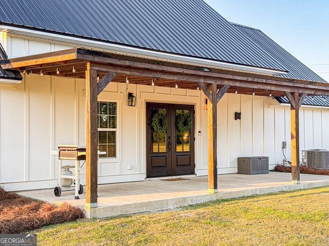 190 E Burnt Church Road, Lakeland, GA 31635