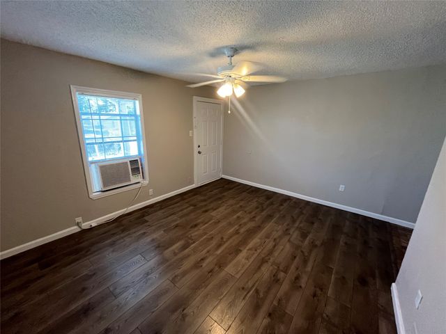 2223 Houston Street, Grand Prairie, TX 75050