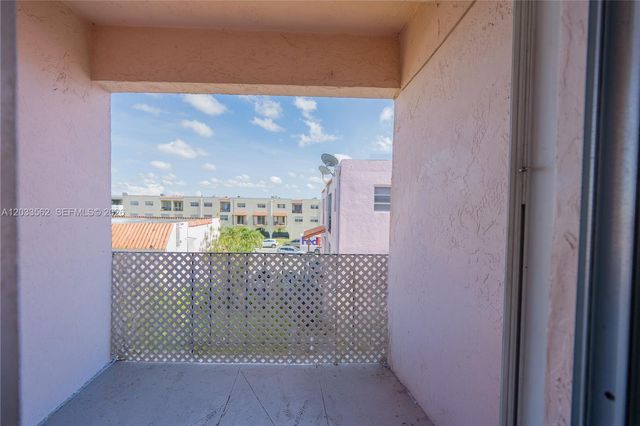 1255 W 53rd Street 306, Hialeah, FL 33012