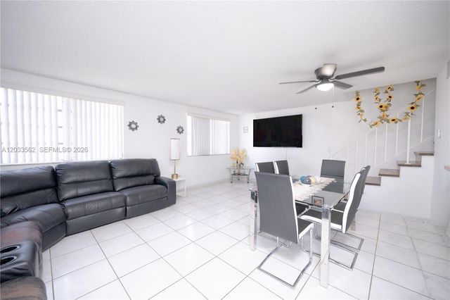 1255 W 53rd Street 306, Hialeah, FL 33012