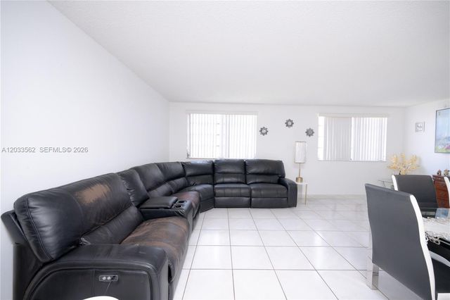 1255 W 53rd Street 306, Hialeah, FL 33012