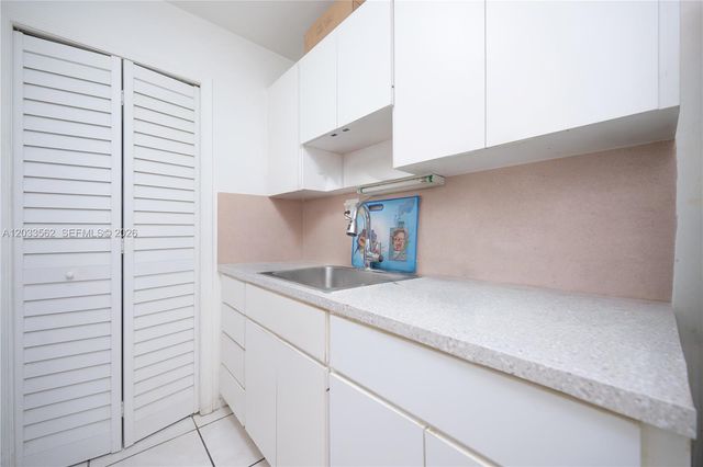 1255 W 53rd Street 306, Hialeah, FL 33012