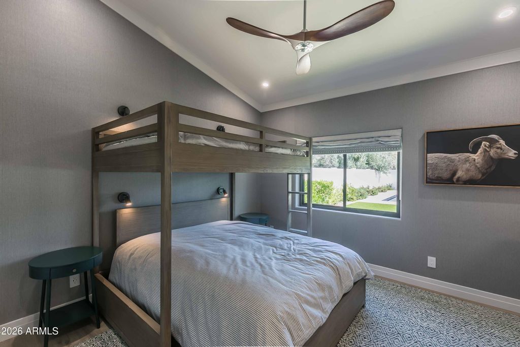 Image 12 of property listing at 9295 N 103RD Place, Scottsdale, AZ 85258