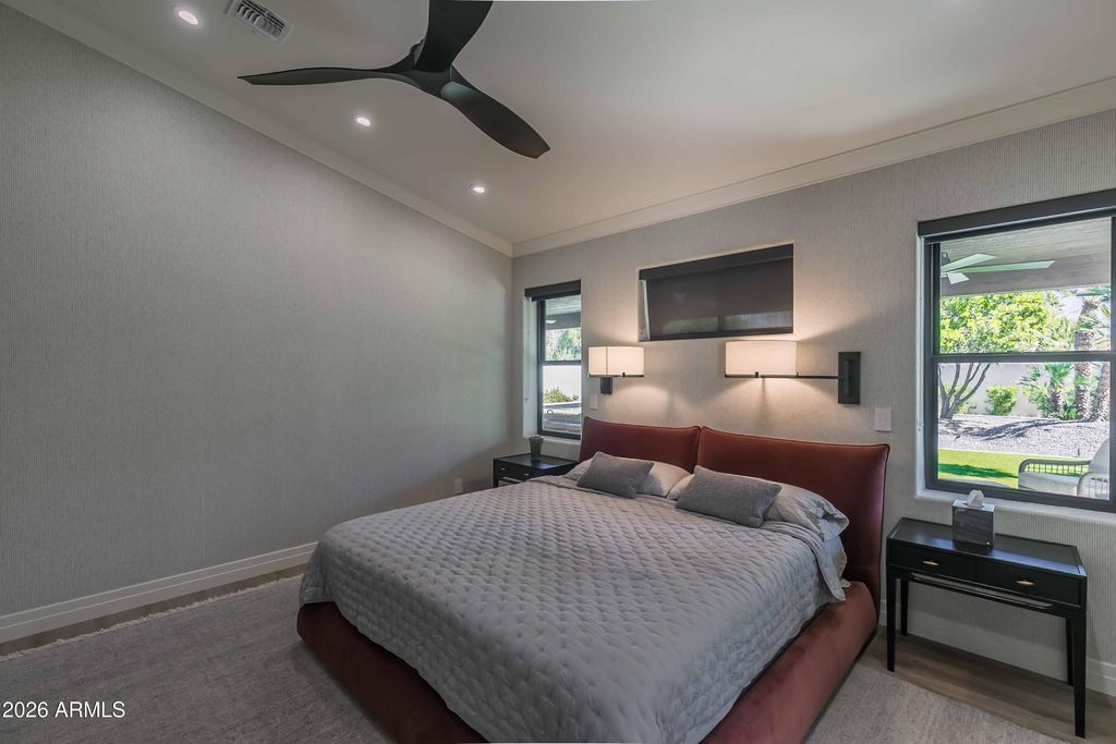 Image 15 of property listing at 9295 N 103RD Place, Scottsdale, AZ 85258