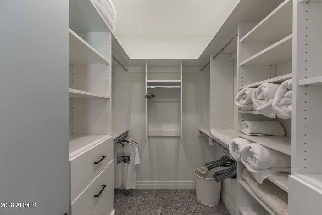 Image 21 of property listing at 9295 N 103RD Place, Scottsdale, AZ 85258